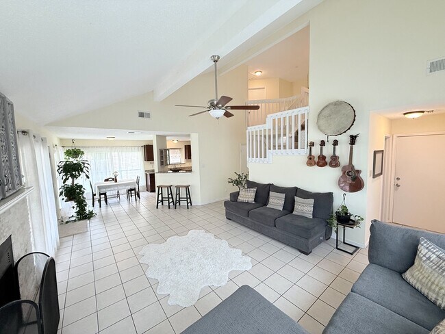 Foto del edificio - 14206 Rosseau St