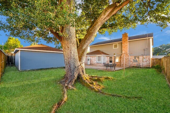 Building Photo - 7310 Ridge Oak Dr