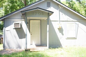 Building Photo - 1709 Boney St