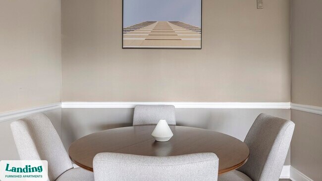 Foto del edificio - 100 Crossing Blvd