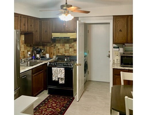 Foto del edificio - 16 Juniper Rd