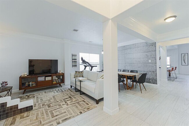 Foto del edificio - 5006 Parkcanyon Ln