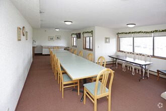 Sterling Ponds Apartments Rentals - Eden Prairie, MN | Apartments.com