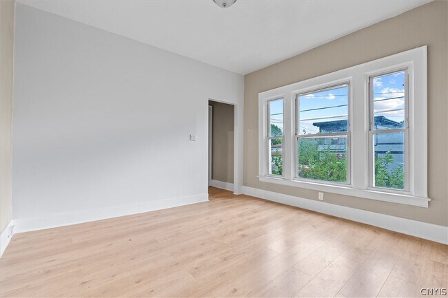 Foto del edificio - 712 Oak St