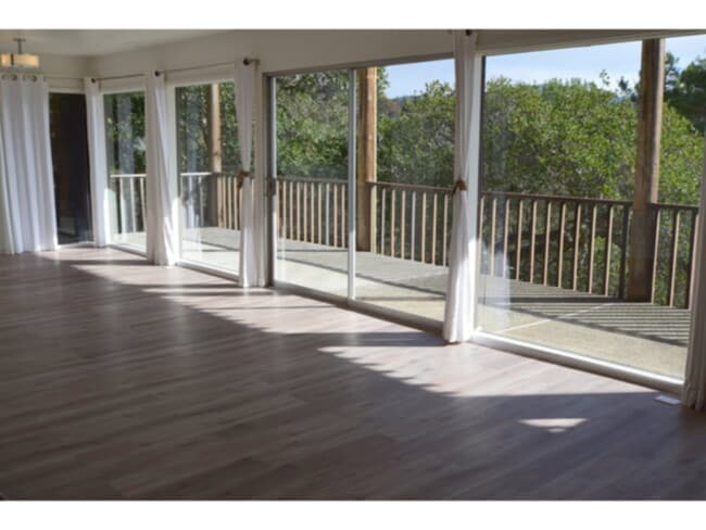 Building Photo - NEW LISTING!! NEW KITCHEN,2 NEW BATHS, QUA...
