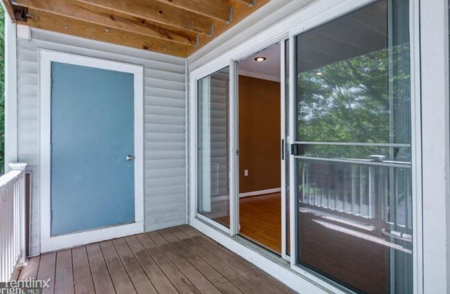 Building Photo - 2 br, 2 bath Condo - 8796 Grasmere Ct