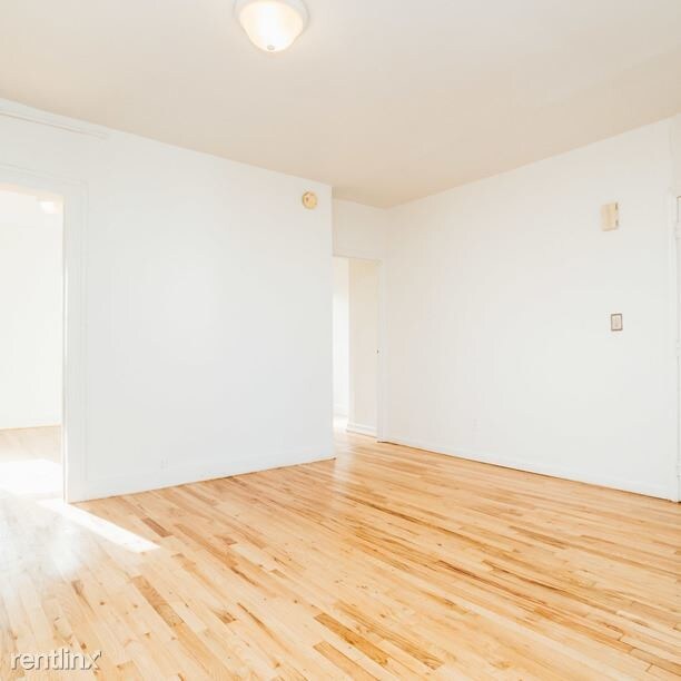 Building Photo - 263 18th St