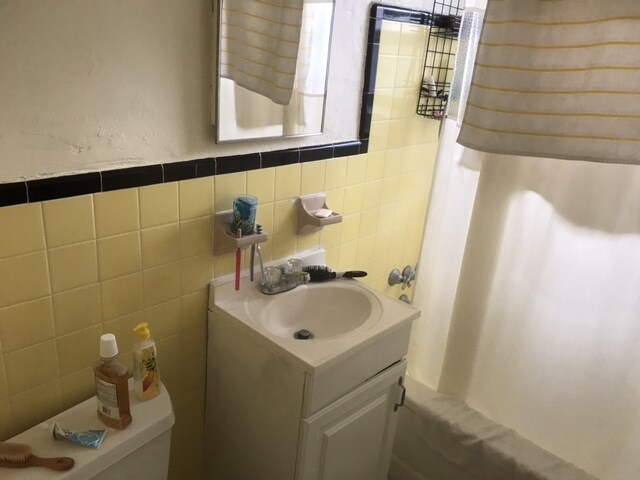 Foto del edificio - 710 83rd St