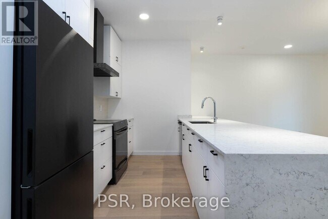 Photo du bâtiment - 60 Jones Ave