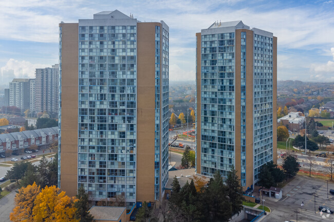 Building Photo - Trailwood Place