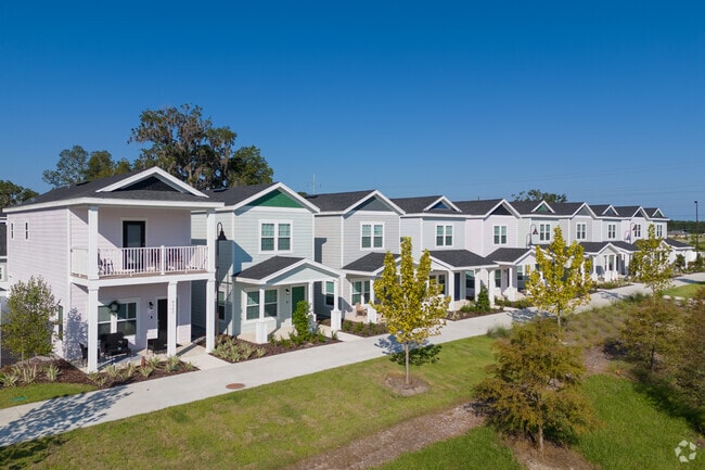 The Collective at Archer - The Collective at Archer Homes