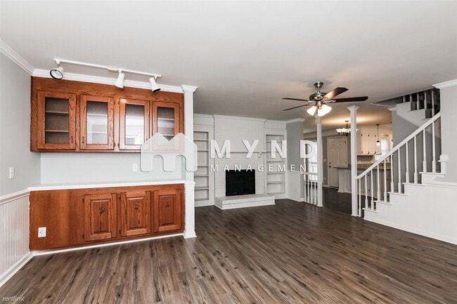 Building Photo - 4 br, 3.5 bath House - 700 Patricia Ave
