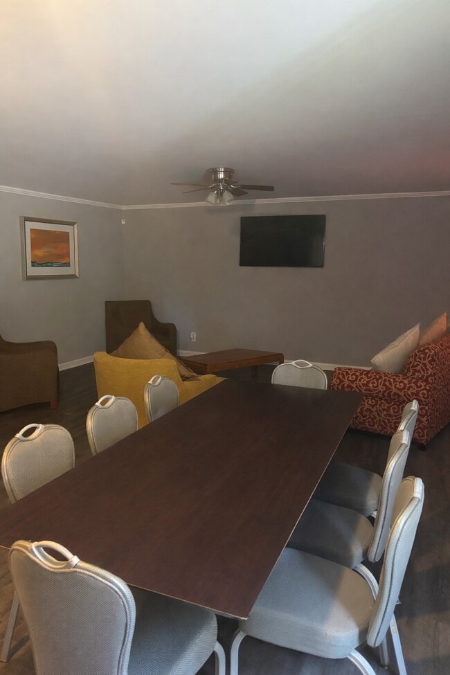 Foto del edificio - 814 Pierce Ave