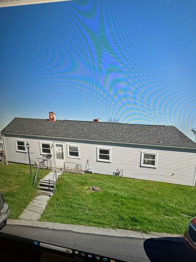 Building Photo - 45 Grandview Ave