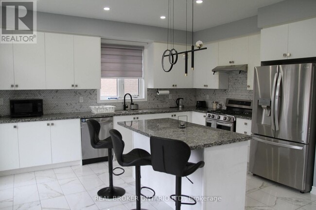 Building Photo - 31 Swordfish Dr