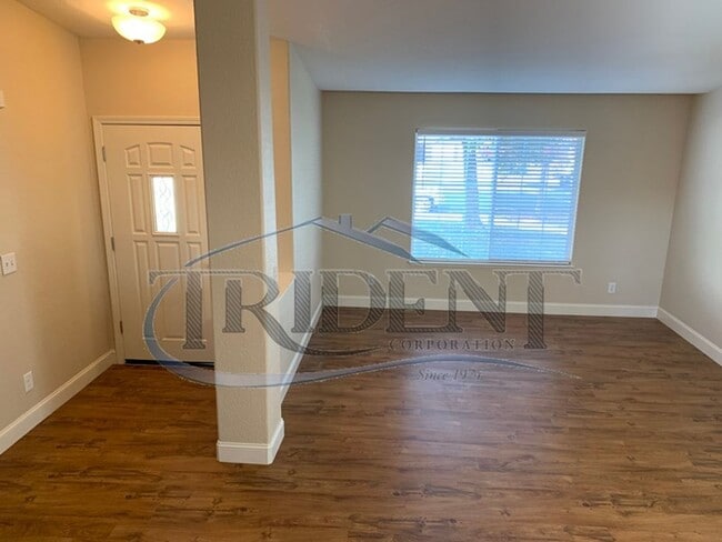Building Photo - 2180 Gold River Dr