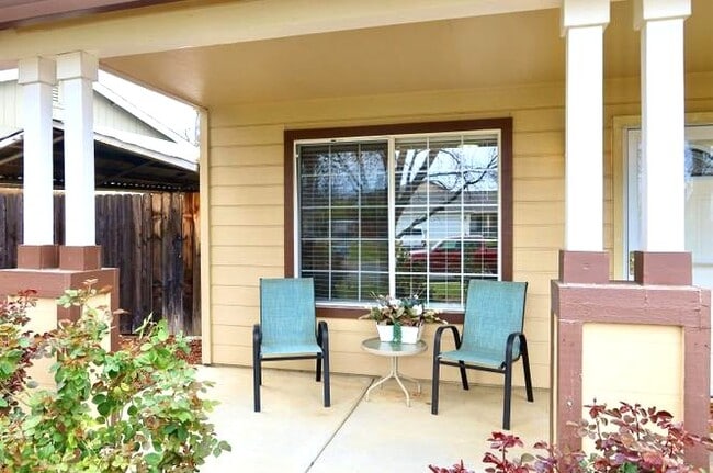 Foto del edificio - 1143 Grouse Dr