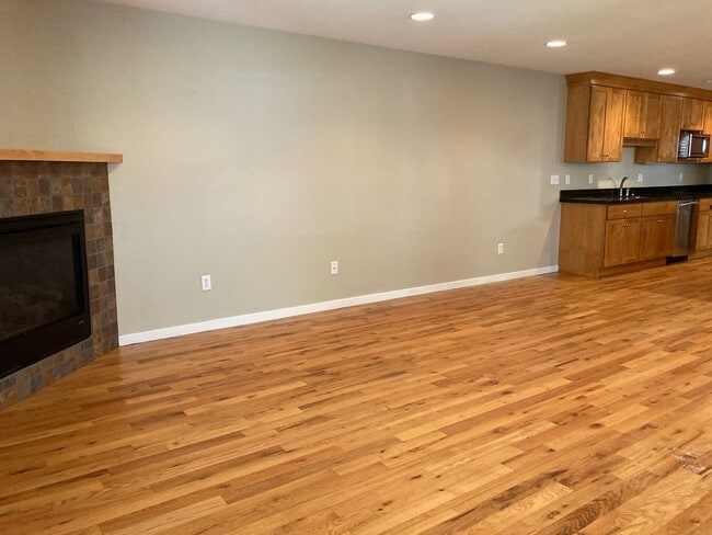 Photo - 3BR/3BA with FP, fenced front yard, lots of beautiful upgrades! House