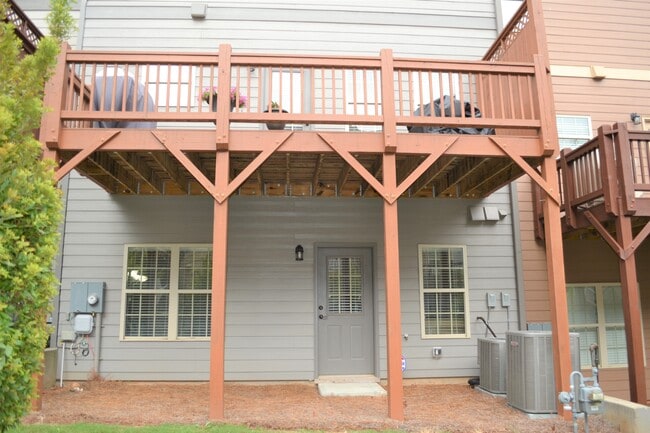 Building Photo - 1035 Willow Field Ln