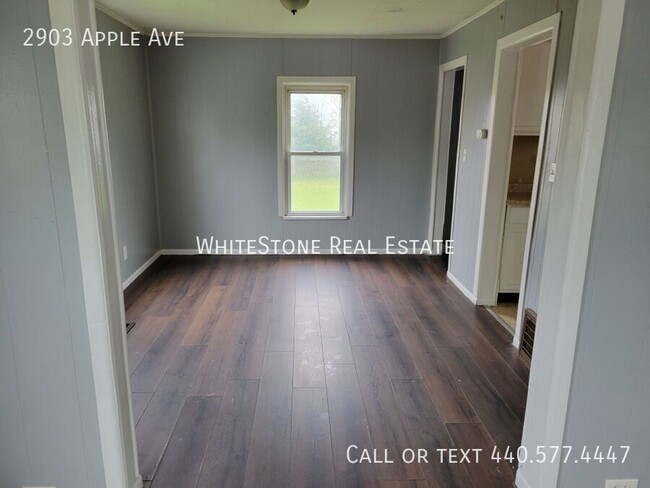 Foto del edificio - 2903 Apple Ave