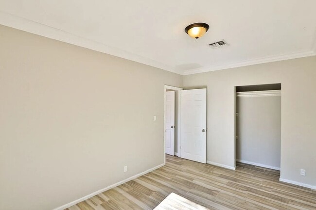 Foto del edificio - Nice 1 bedroom 1 bath apartment!
