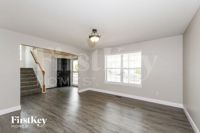 Foto del edificio - 106 Stewart Springs Dr