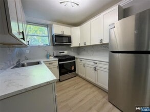 Building Photo - 9066 Palisade Plaza