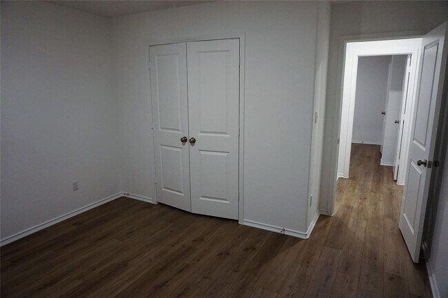 Building Photo - 1737 Catahoula Dr