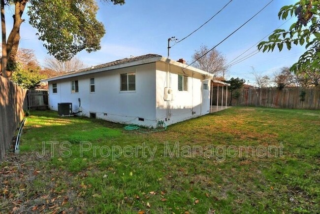 Foto del edificio - 1817 Vesta Way