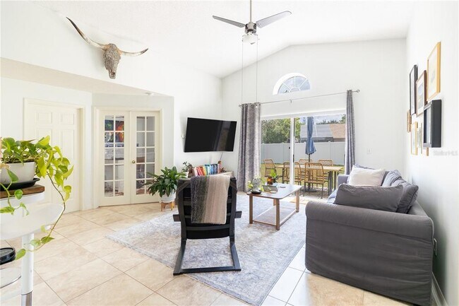 Foto del edificio - 1321 Whitewood Way
