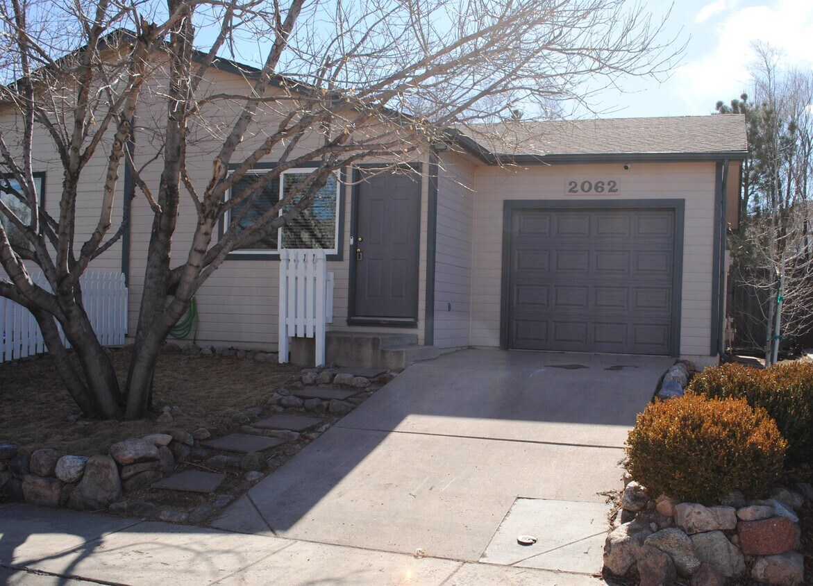 2062 Copper Creek Dr Colorado Springs, CO 80910 Alquileres en