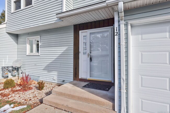 Foto del edificio - 12 Kevin Dr