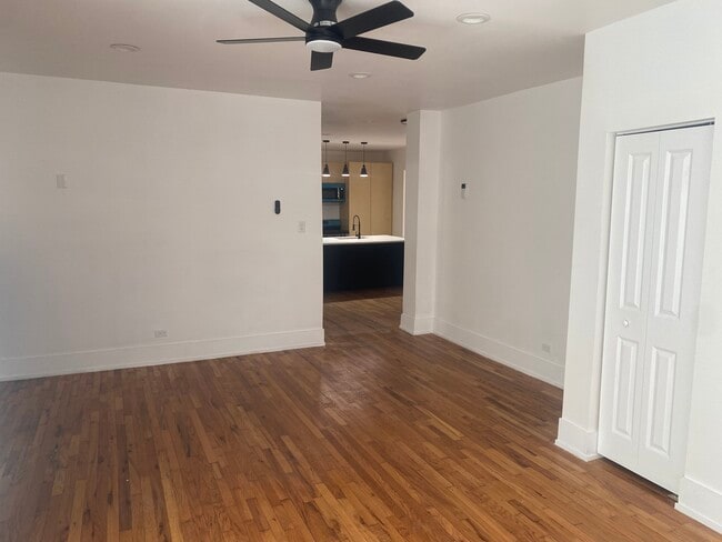 Building Photo - 6336 S Eberhart Ave