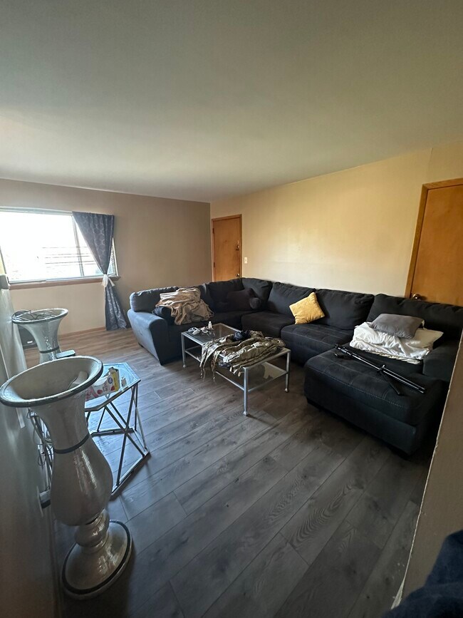Foto del edificio - Stunning Glendale 2 BR Apartment!