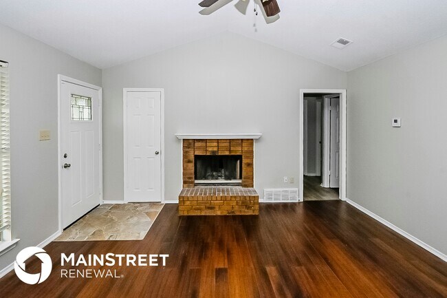 Foto del edificio - 3740 Ramblewood Dr