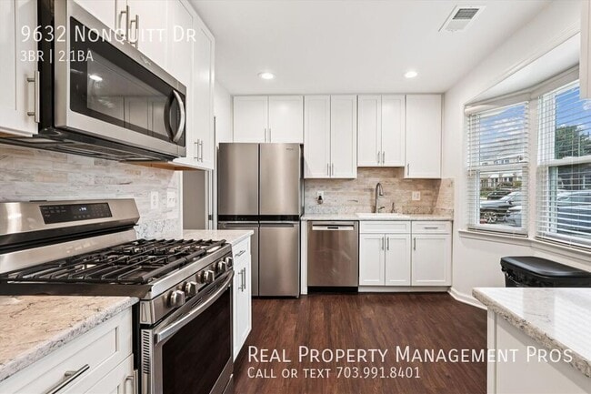 Photo - 9632 Nonquitt Dr Townhome