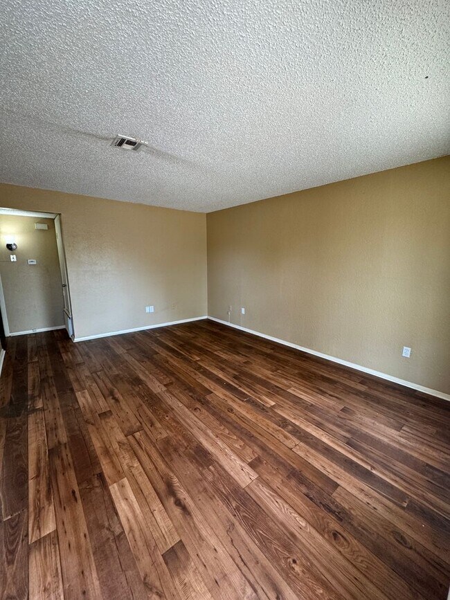 Building Photo - Creole Apartments