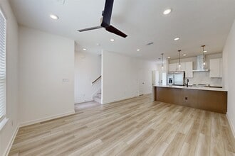 Building Photo - 1239 Dorothy Ln