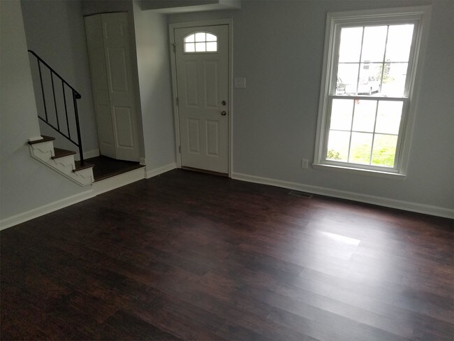 Building Photo - 1116 Kevin Rd