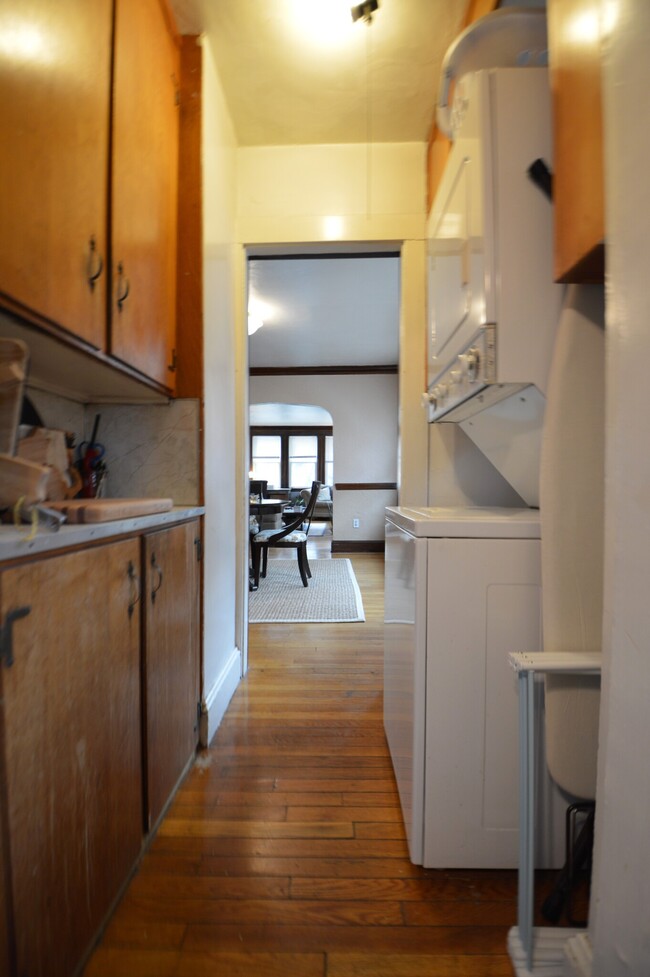 Foto del edificio - 93 Colborne Rd