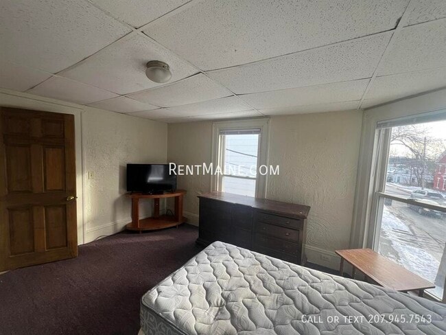 Building Photo - 133 Essex St