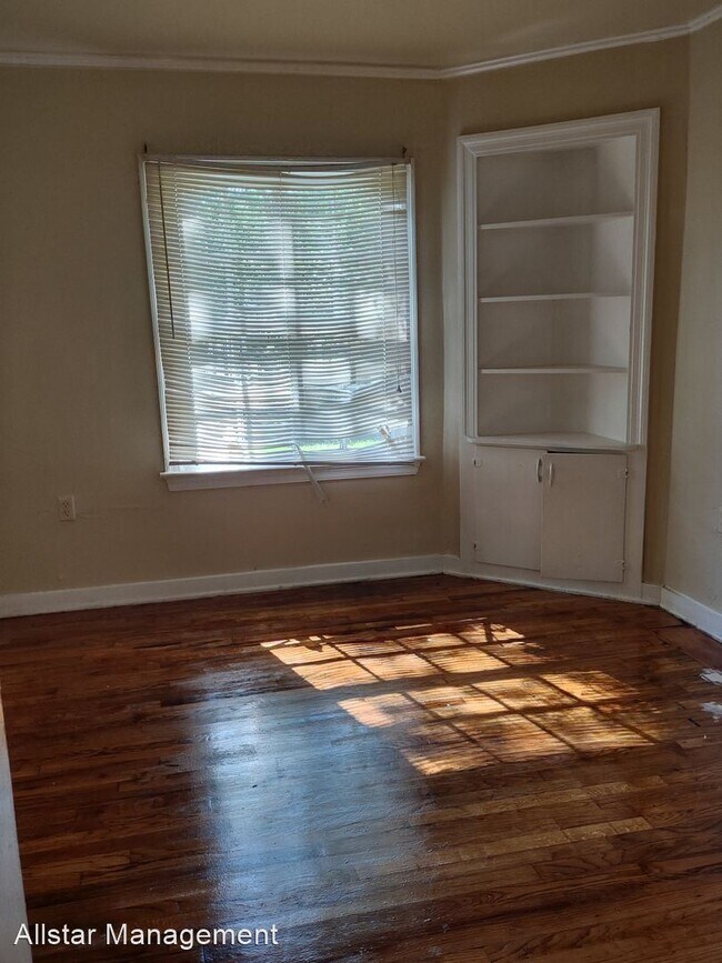Building Photo - 3 br, 1 bath House - 4620 Cedarhurst Ave