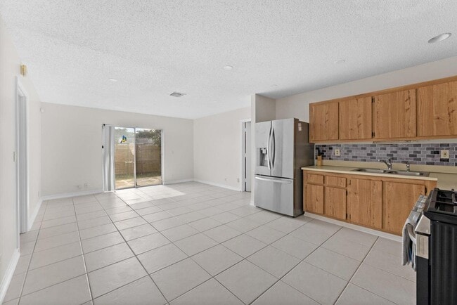 Building Photo - 4671 Rome Ct