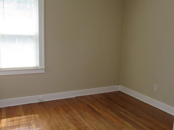 Foto del edificio - 3345 Linden St