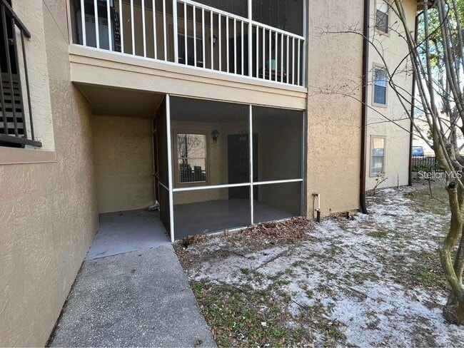 Foto del edificio - 976 Leeward Pl