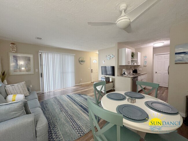 Building Photo - Charming Fully Furnished 1-Bedroom Condo in Miramar Beach!