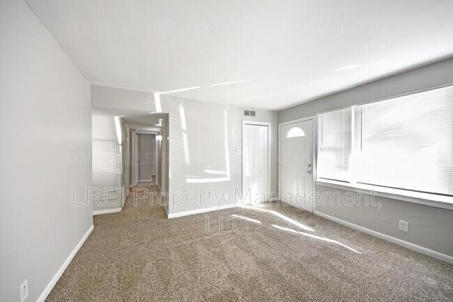 Building Photo - 4621 Silver Leaf Dr