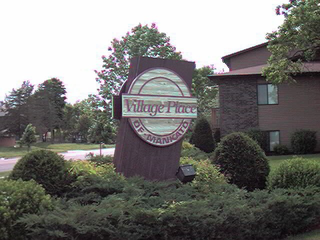 Primary Photo - 100 Thomas Dr