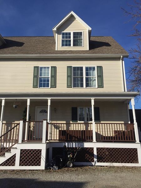 Primary Photo - 24 Burrell St