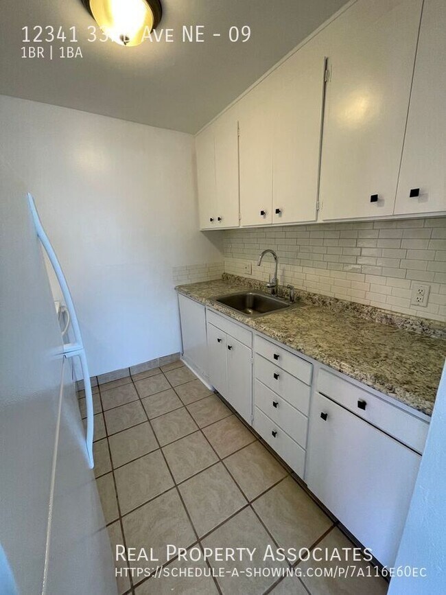 Foto del edificio - 12341 33rd Ave NE